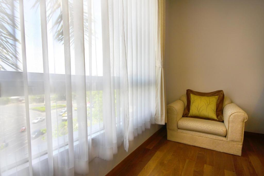 בנגקוק Baan Dinso Hostel@Ratchadamnoen חדר תמונה